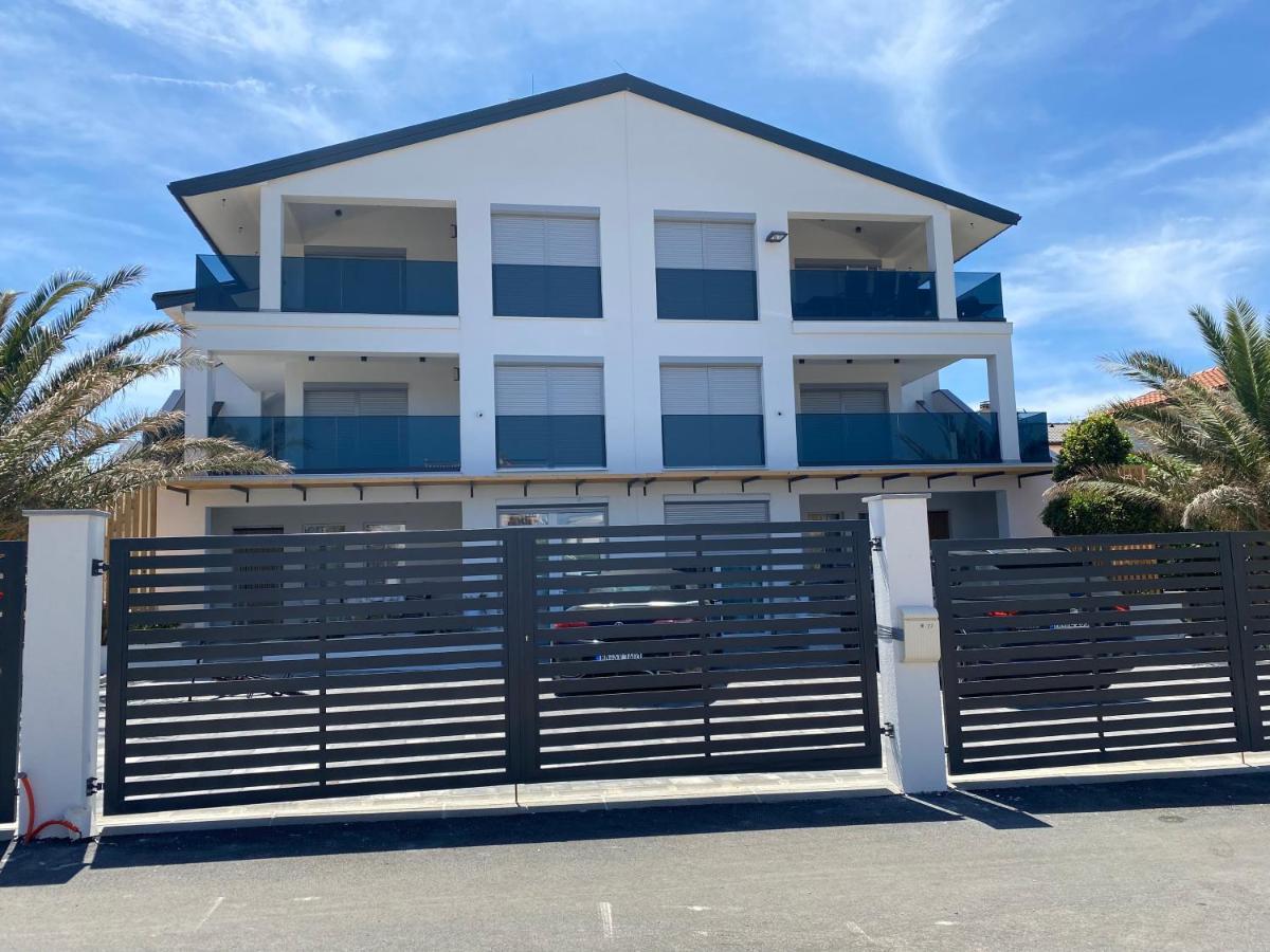 Apartment Vila Lina 维尔 外观 照片
